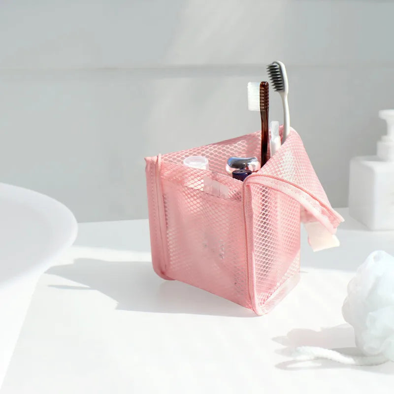 Portable Mesh Standing Toiletry Bag, Lightweight Foldable Clear Hanging Travel Organiser for Toothbrush &amp; Travel