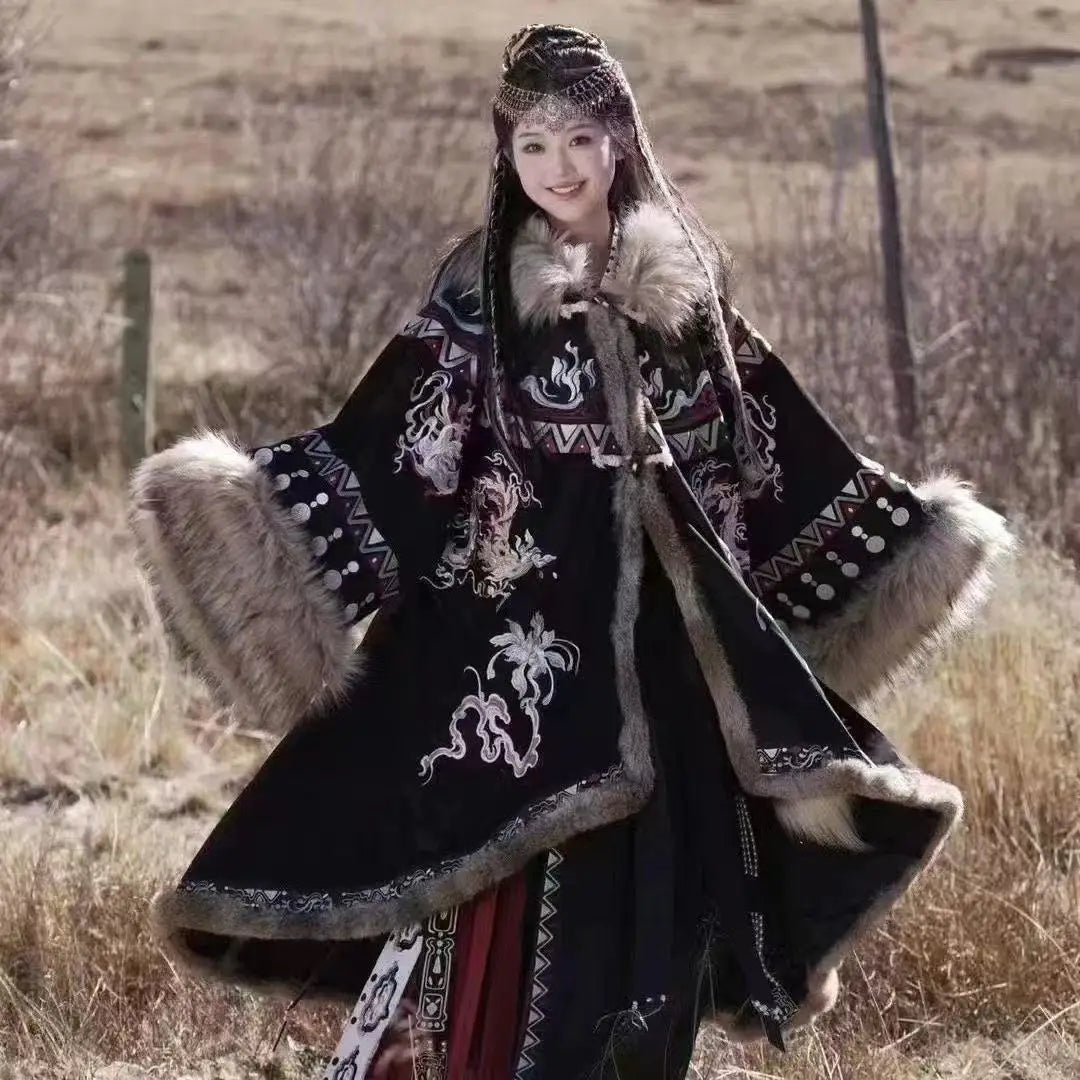 Exotic Tibetan Robe Couples Traditional Chinese Embroided Zang Clothing Vintage Stage Outfits Wedding Travel Photography Suits